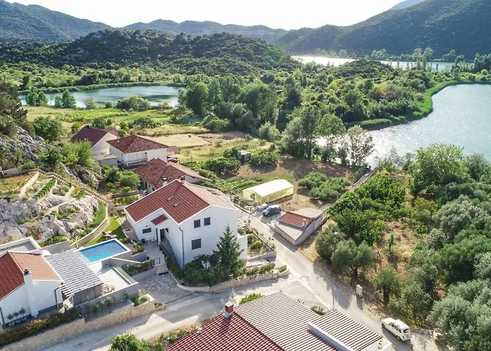 Holiday Home Lago Verde Peracko Blato