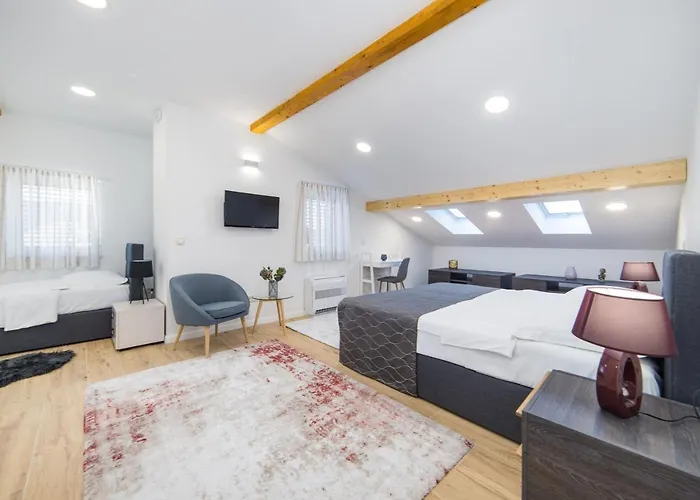 בית נופש Holiday Home Lago Verde